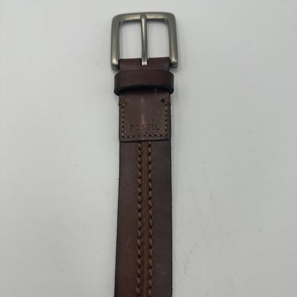 FOSSIL Brown Genuine Leather Mens 95/38 1.5